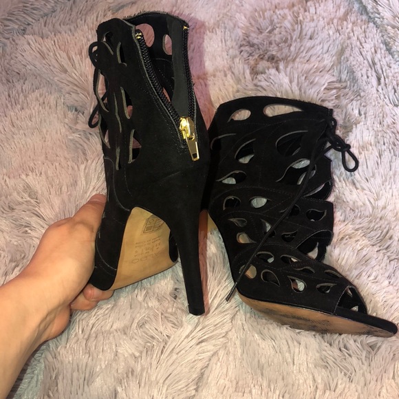 Aldo Black Heels - Picture 3 of 4